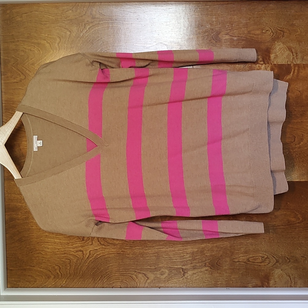 Gap sweater XS light weight